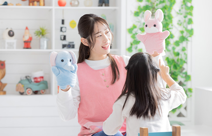 保育 兼 広告担当